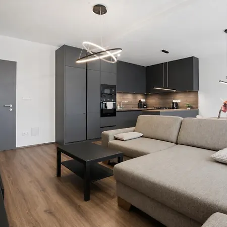 아파트 Sanca Flat *